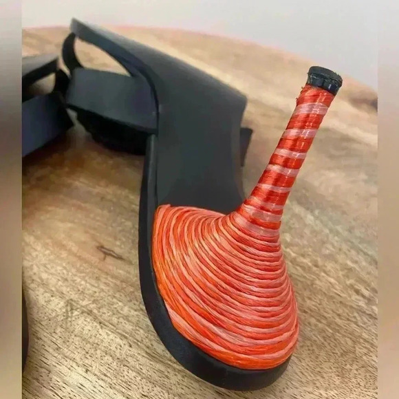 Bottega Veneta Rare Vintage Kitten Heels Leather  - Size 7 - Picture 4 of 8